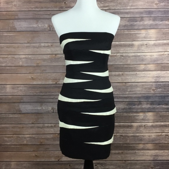 Cache Dresses & Skirts - Cache Strapless Black and White Mini 2/4 Cache Dresses & Skirts - Cache Strapless Black and White Mini 2/4